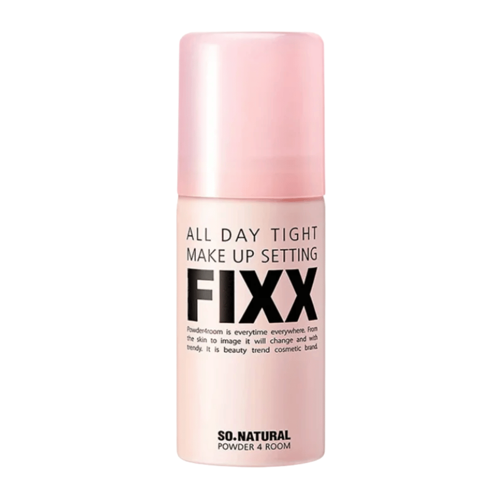 5. So Natural All Day Tight Make Up Setting Fixx – spray fixateur rose pour maquillage sur fond blanc