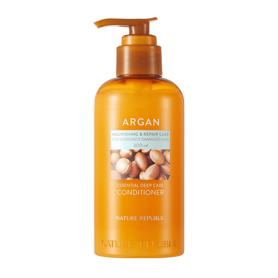 Produktbild på Nature Republic Argan Essential Moisture Repairing Conditioner 300 ml för torrt och skadat hår.