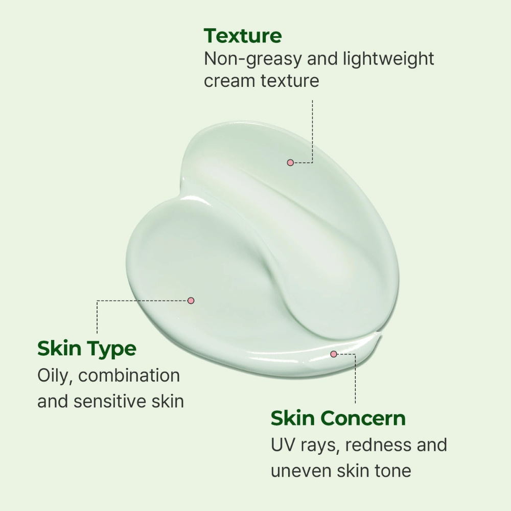Gros plan sur la texture crème vert clair de la Torriden Balanceful Tone Up Sun Cream, légère, hydratante et adaptée aux peaux grasses, mixtes et sensibles.