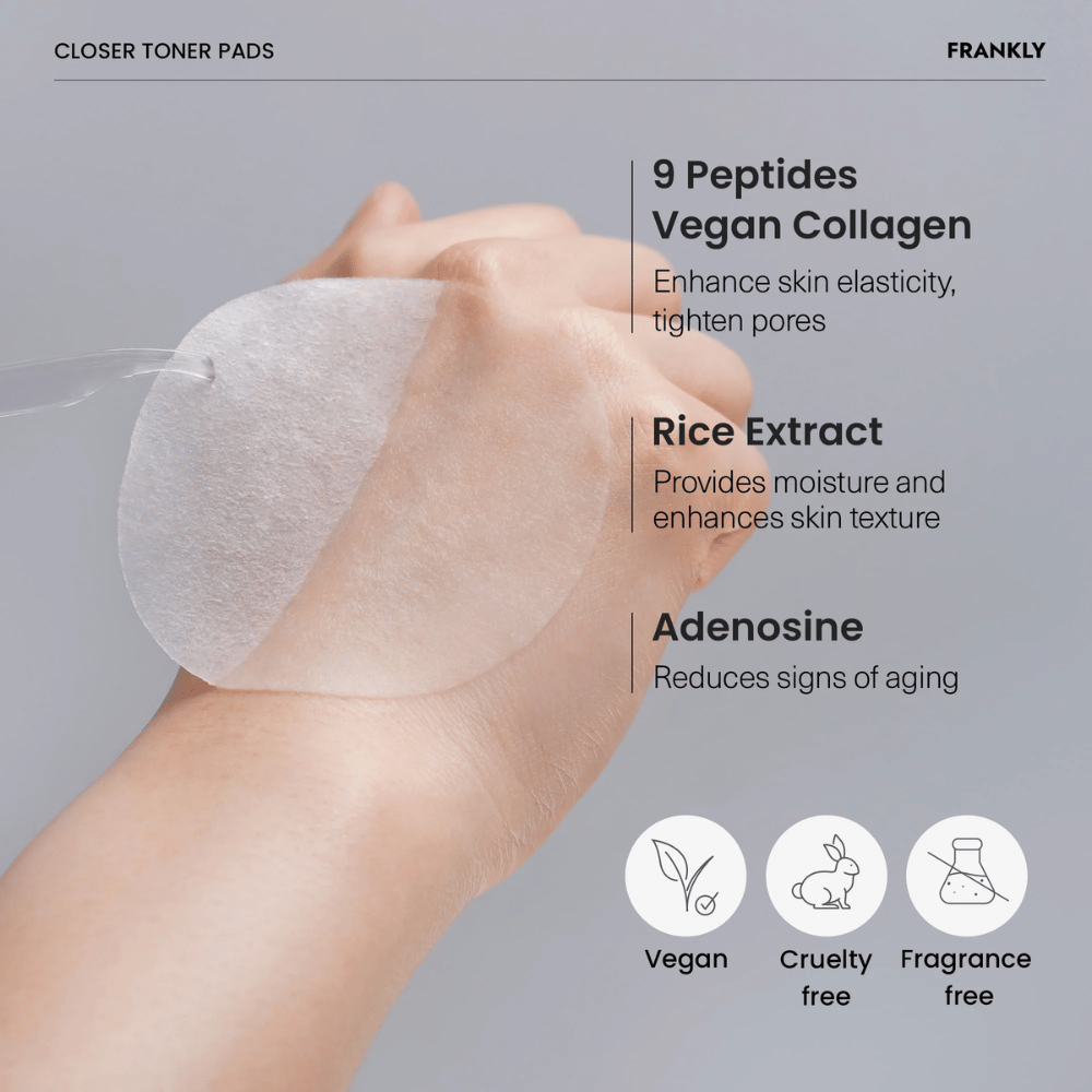 Gros plan sur un tampon FRANKLY Closer Toner sur la main. Le texte montre des ingrédients tels que 9 peptides, collagène végétalien, extrait de riz et adénosine. Végétalien et cruelty-free.