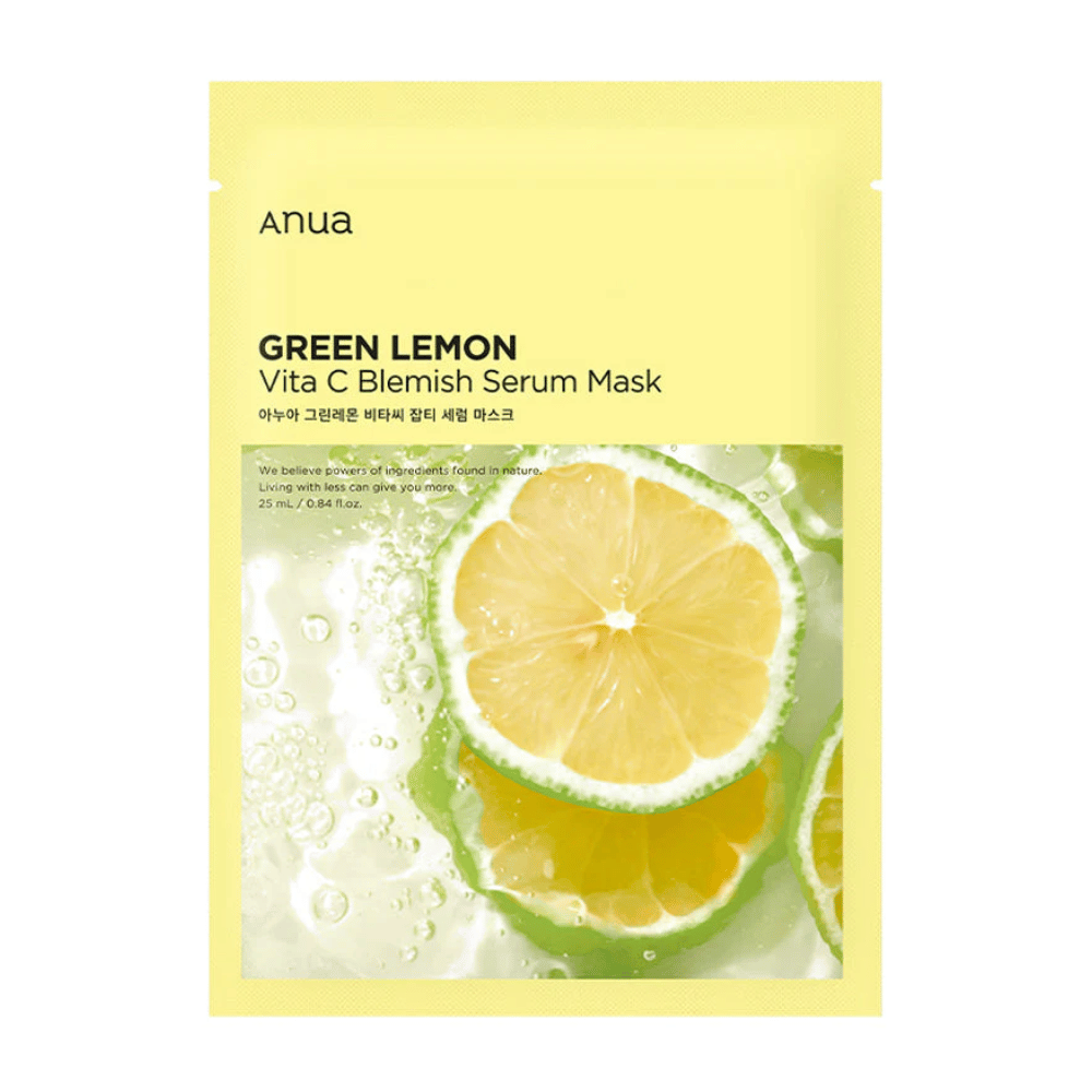 L'emballage de Anua Green Lemon Vita C Blemish Serum Mask, met en avant une image claire d'une tranche de citron avec des gouttes d'eau, sur un fond jaune clair. Le texte décrit ses ingrédients naturels et ses propriétés pour le soin de la peau.