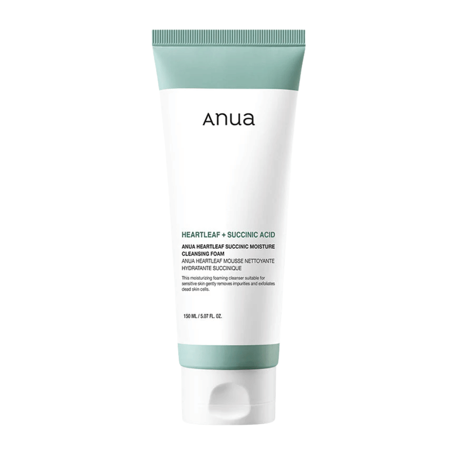 Image de produit détourée sur fond neutre montrant Anua Heartleaf + Succinic Acid Moisture Cleansing Foam en détail. L’image met l’accent sur l’emballage, la taille et le design du produit pour une présentation claire du produit.