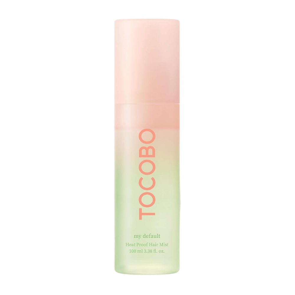 1. TOCOBO Heat Proof Hair Mist #02 My Default 100ml – brume cheveux thermoprotecteur dans un flacon pulvérisateur vert et rose sur fond blanc