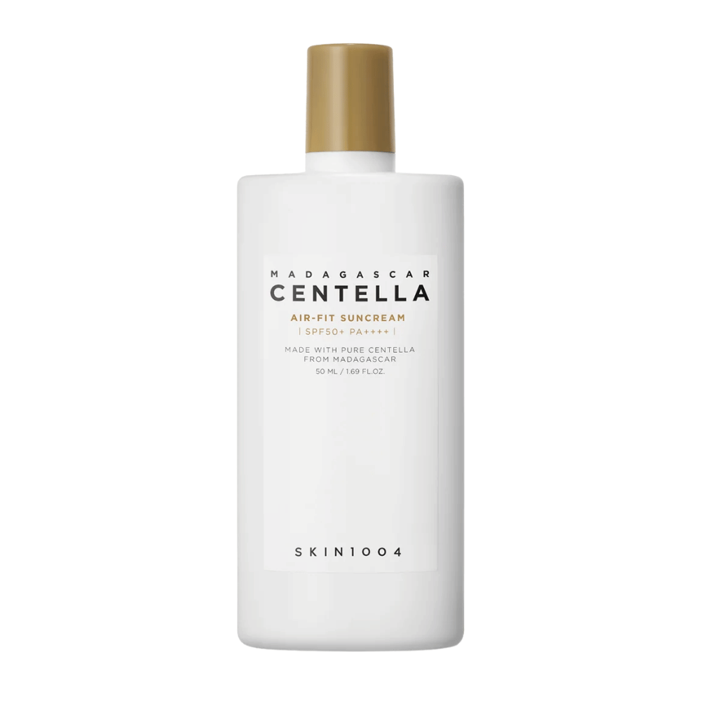 Protection solaire à la centella asiatica SPF50+ PA++++ qui offre une protection UV efficace, hydrate la peau et laisse un fini léger et non collant