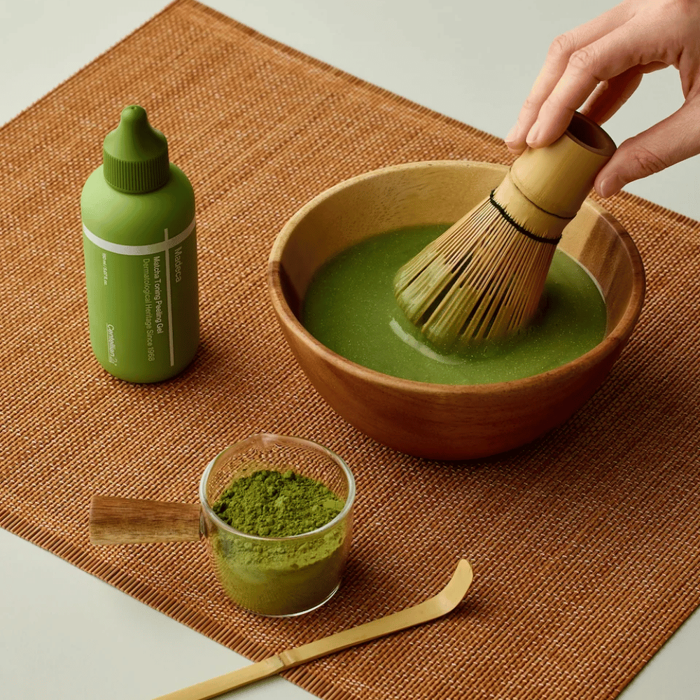 Centellian24 Madeca Matcha Toning Peeling Gel image d'ingrédient – peeling gel inspiré par le matcha qui aide à nettoyer la peau, éliminer les cellules mortes et améliorer l'éclat de la peau.