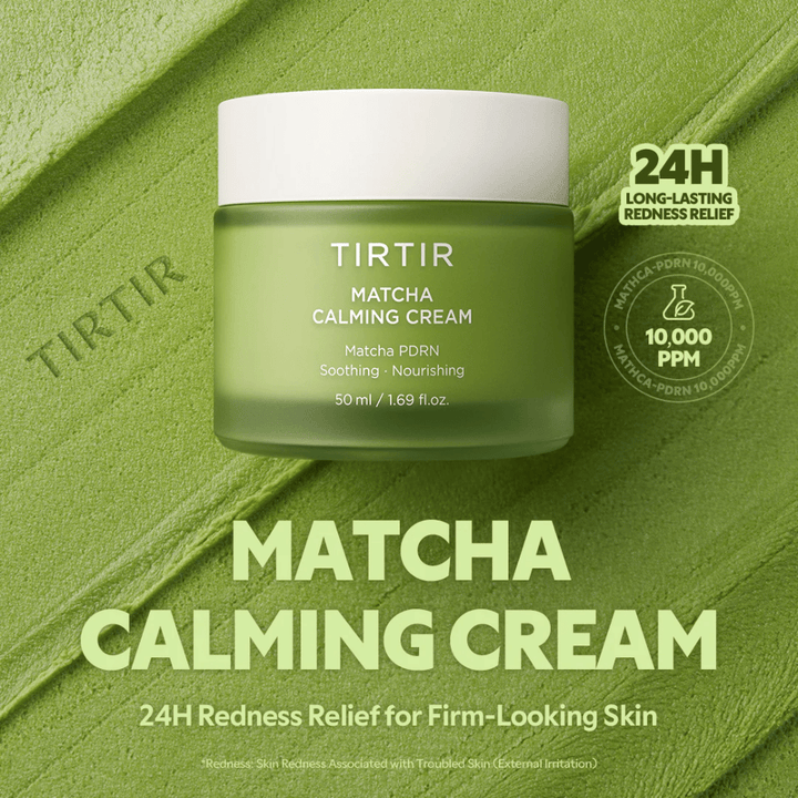 TIRTIR Matcha Calming Cream avec des céramides, du panthénol et des peptides qui hydratent en profondeur, renforcent la barrière cutanée et améliorent l’élasticité.