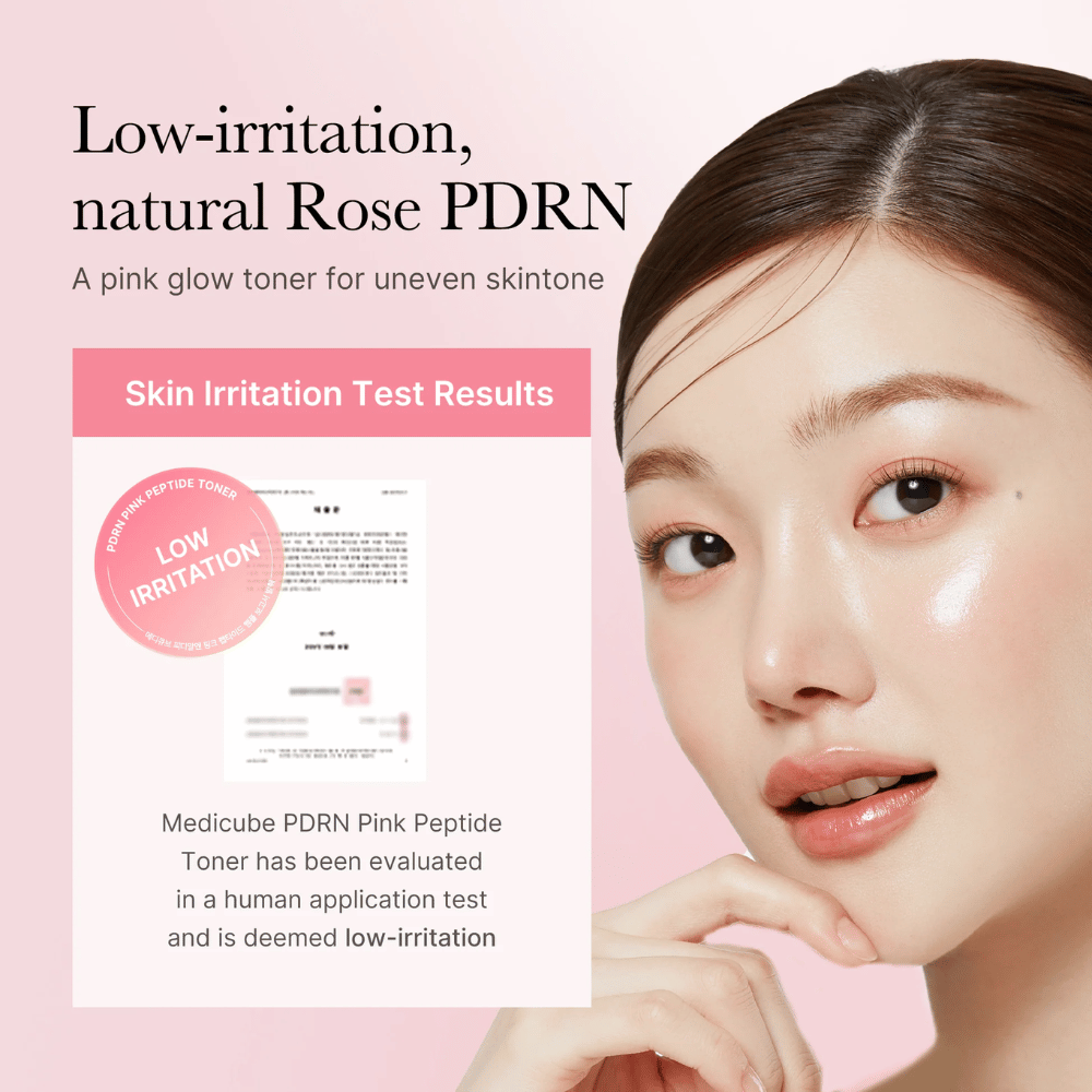 Medicube PDRN Pink Peptide Toner testé pour une faible irritation, montré avec un modèle à la peau lisse et éclatante.