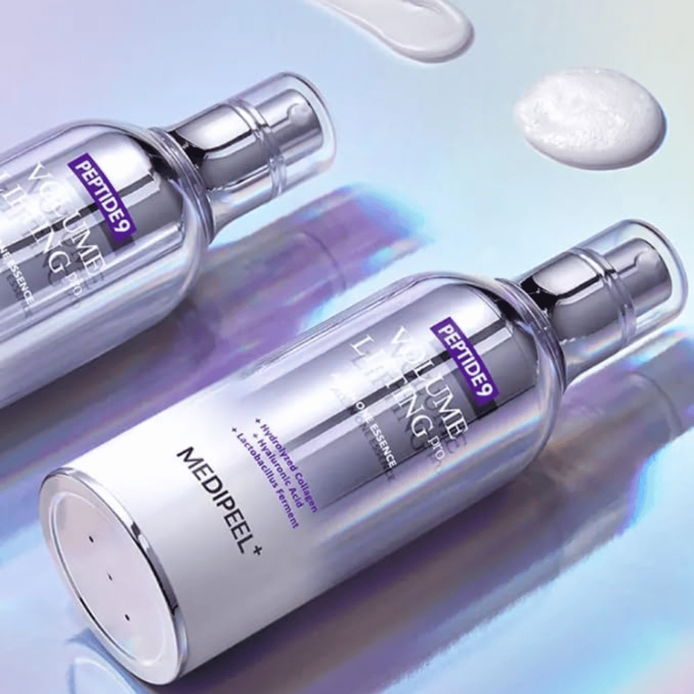Medi-Peel Peptide 9 Volume Lifting Essence – essence anti-âge hydratante avec peptides qui aide à donner plus de volume, d'éclat et une sensation de fermeté à la peau.