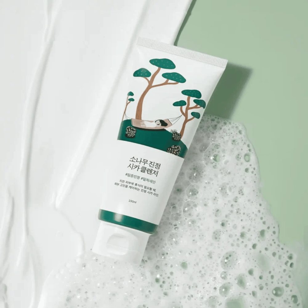 ROUND LAB Pine Calming Cica Cleanser – nettoyant moussant pour une peau propre et fraîche