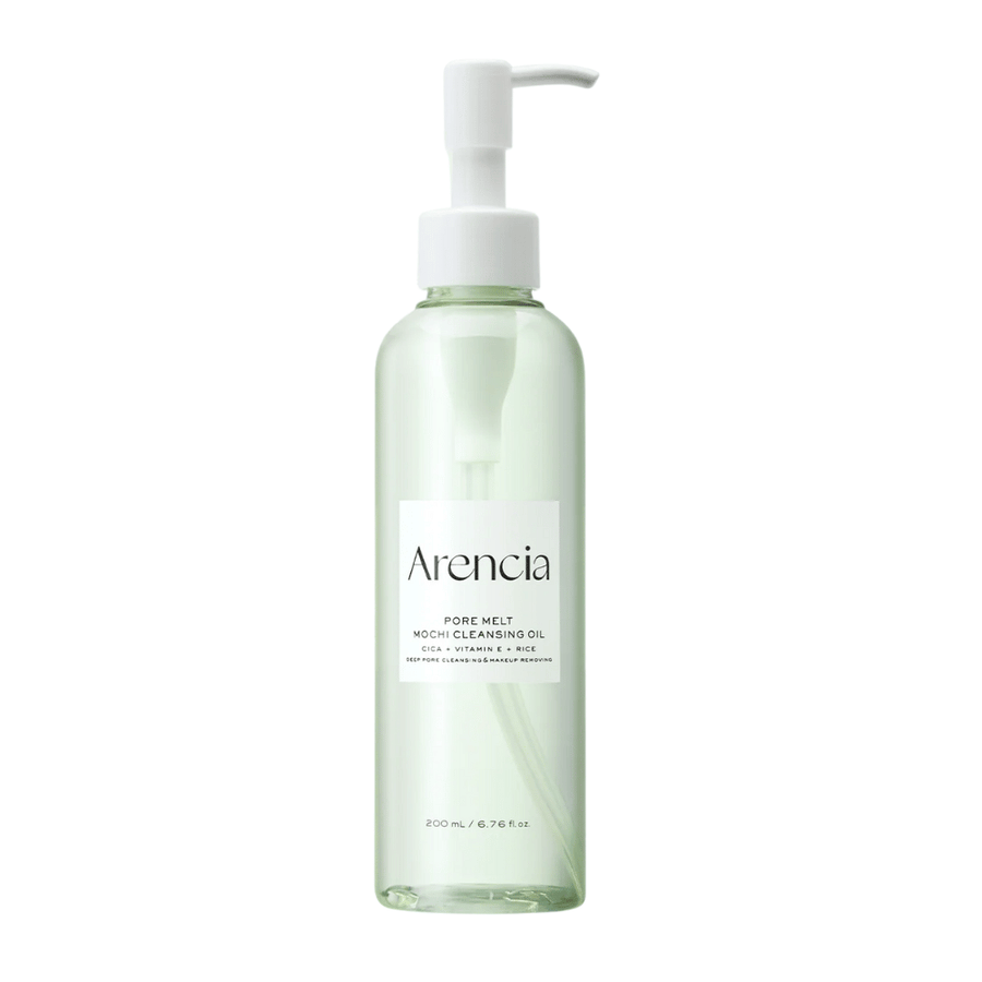 Arencia Pore Melt Mochi Cleansing Oil en gros plan sur fond blanc, huile nettoyante coréenne avec flacon pompe qui nettoie les pores et enlève le maquillage sans irritation.
