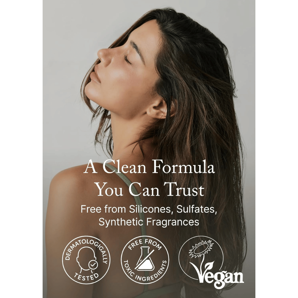 AROMATICA Rosemary Scalp Scaling Shampoo avec une formule propre et végane, sans silicones, sulfates ni parfums synthétiques, pour un cuir chevelu sain et équilibré.