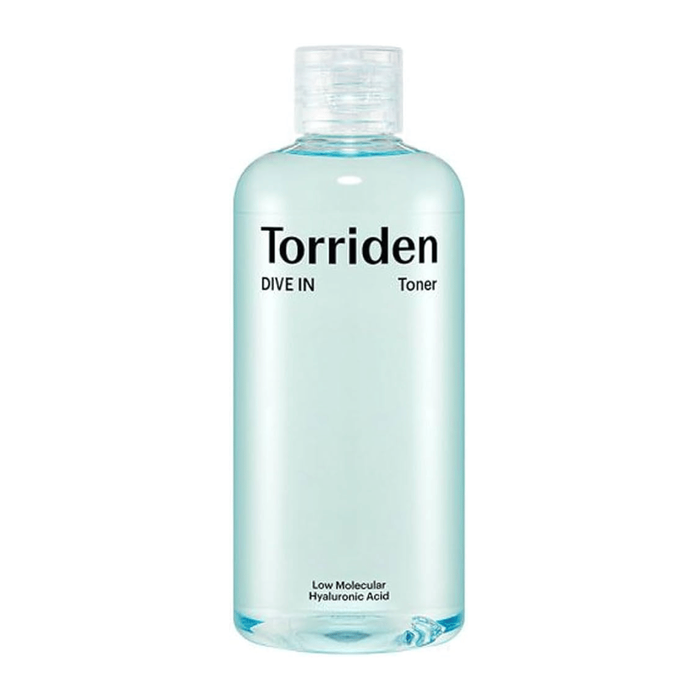 Une bouteille Torriden DIVE-IN Low Molecule Hyaluronic Acid Toner 300ml, exposée sur un fond blanc immaculé.