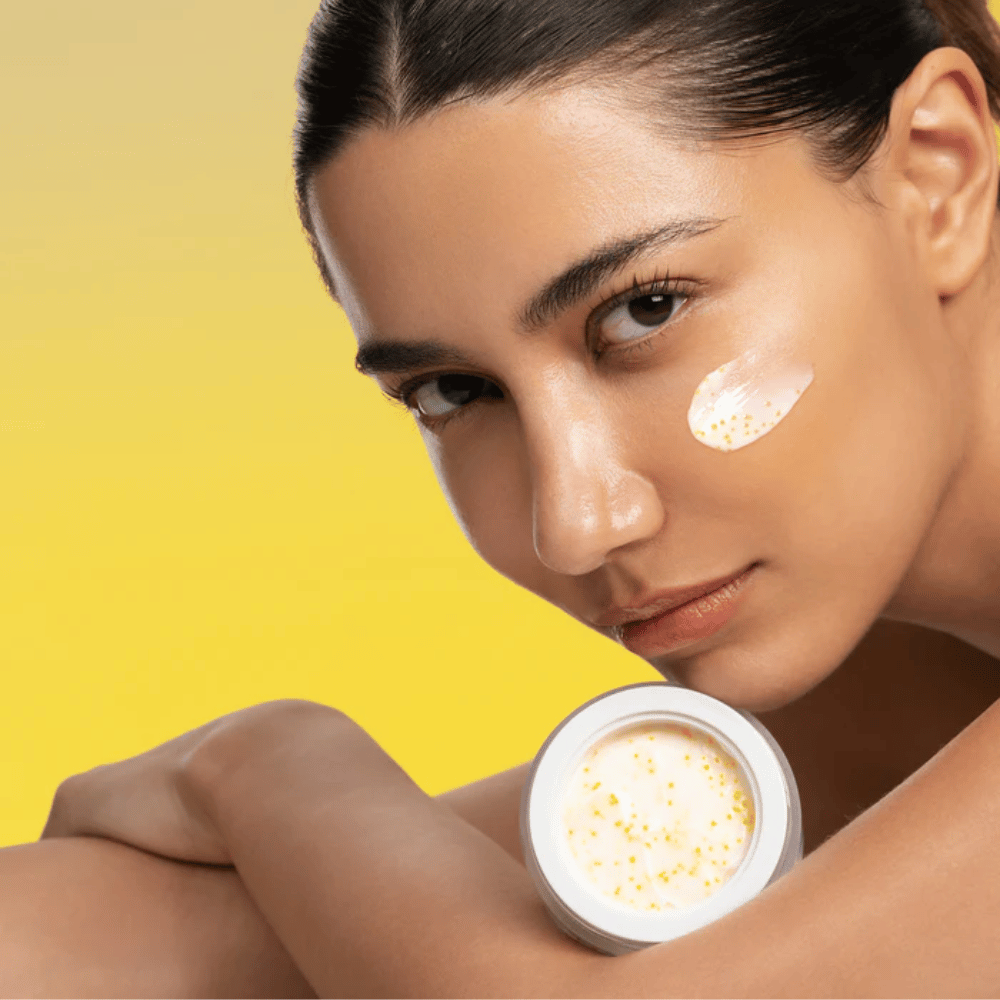 d’Alba Vita Toning Capsule Cream – coréenne crème visage avec des capsules de vitamines qui aident à donner de l'éclat, à uniformiser le teint et à hydrater la peau.
