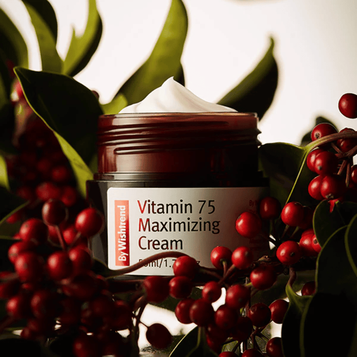 By Wishtrend Vitamin 75 Maximizing Cream avec extrait d’argousier riche en vitamines qui donne de l’éclat, hydrate la peau et améliore la luminosité de la peau.